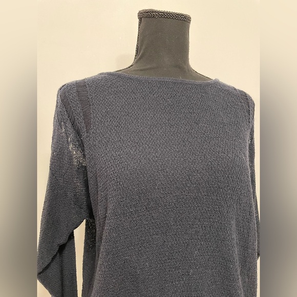 Dark blue shirt - Picture 3 of 7